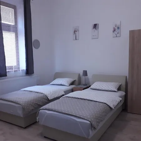 Ela Apartamento *
